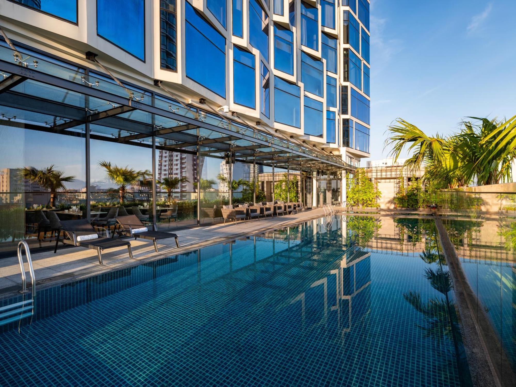 Crowne Plaza Danang City Centre By Ihg Экстерьер фото