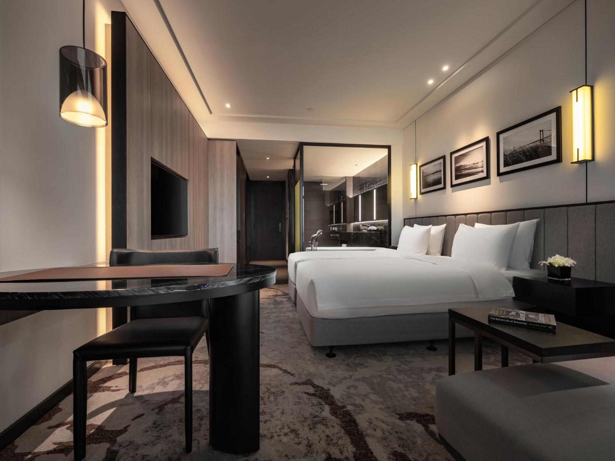 Crowne Plaza Danang City Centre By Ihg Экстерьер фото