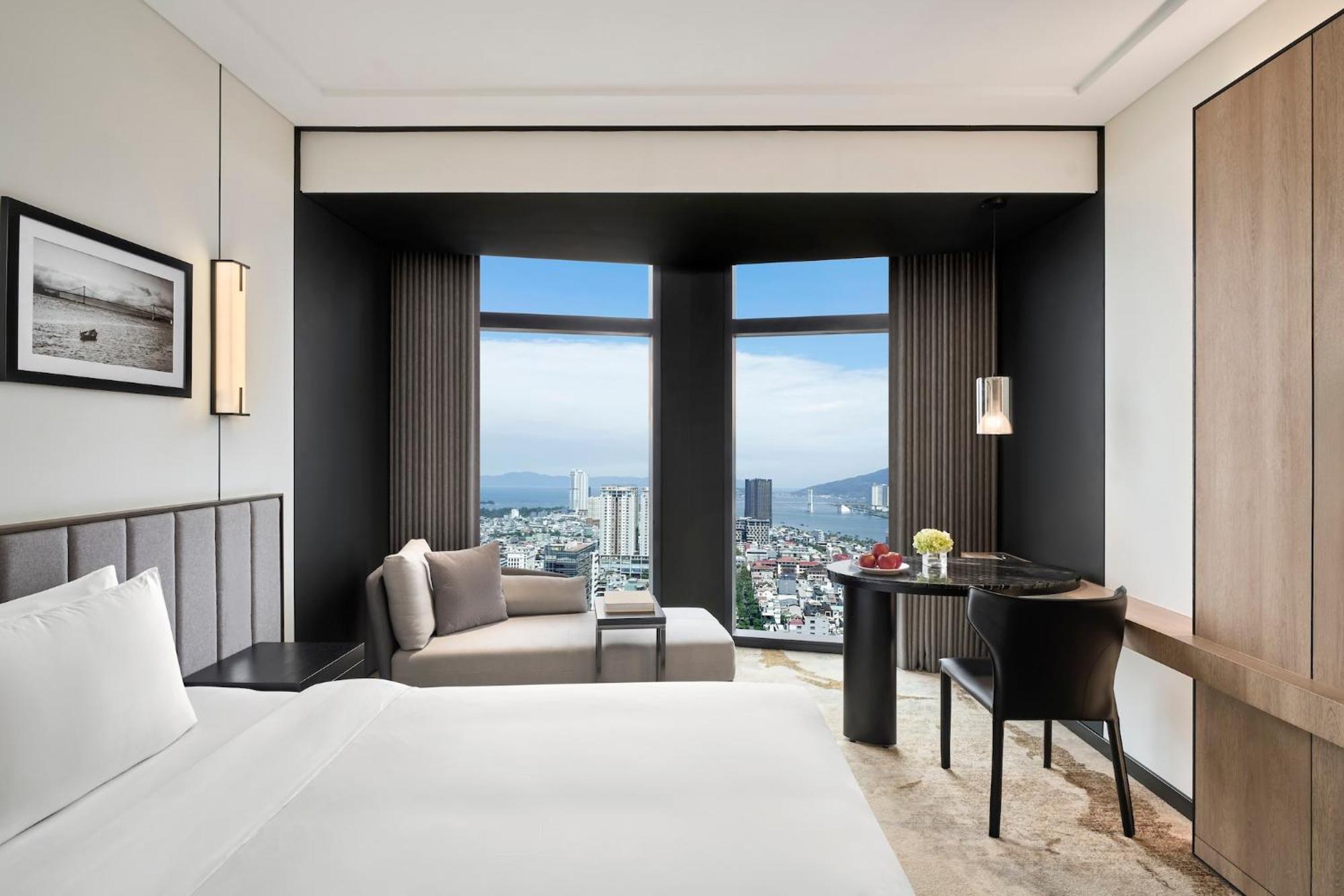 Crowne Plaza Danang City Centre By Ihg Экстерьер фото